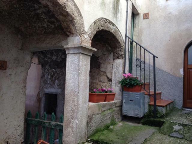 Il Borgo 30 Apartment Scapoli Exterior foto